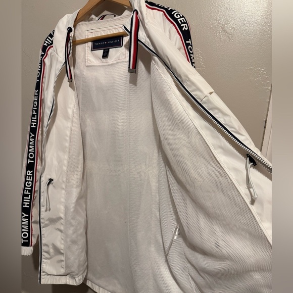 Tommy Hilfiger Long Windbreaker Logo Jacket Women's Size Large White, Red & Blue - Picture 9 of 16